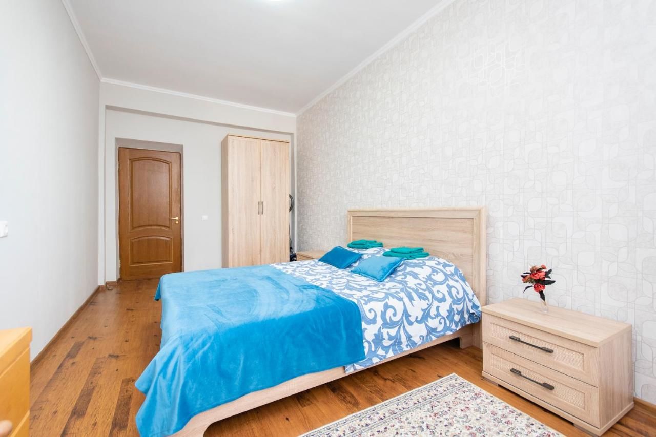 Апартаменты Comfortable apartment in the golden square. Алматы-17