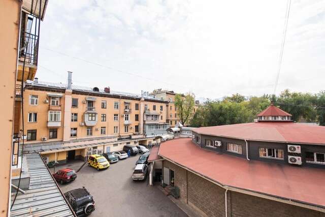 Апартаменты Comfortable apartment in the golden square. Алматы-22